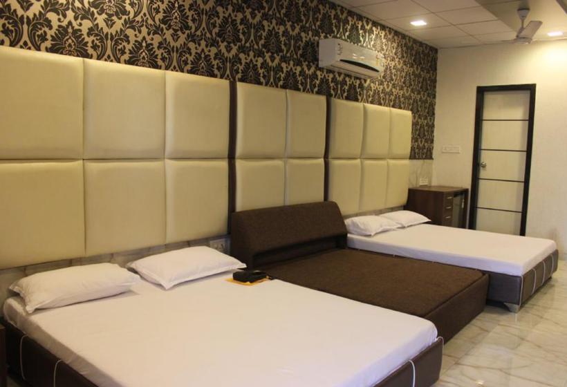 Hotel Welcome Palace 13