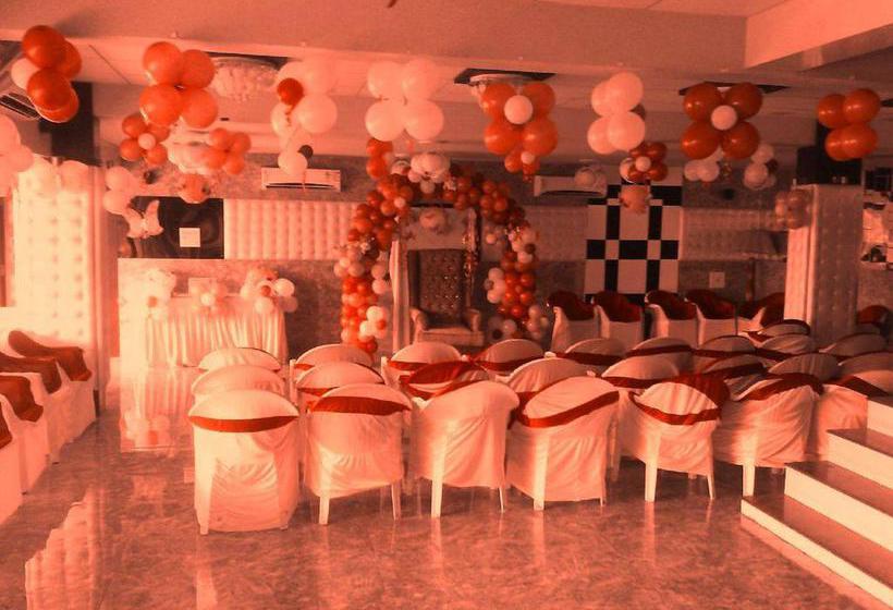 Hotel Welcome Palace 19