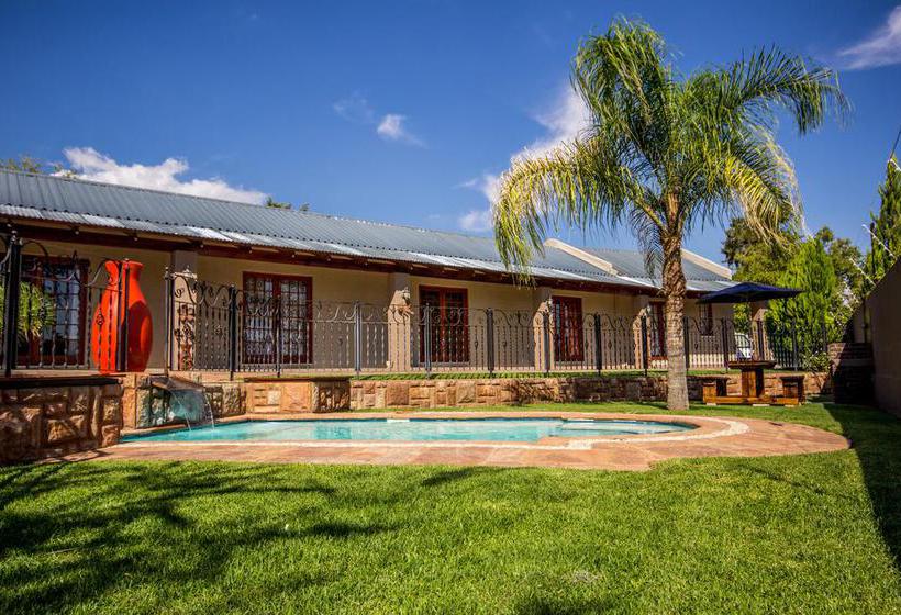 Classic Court B&b 18