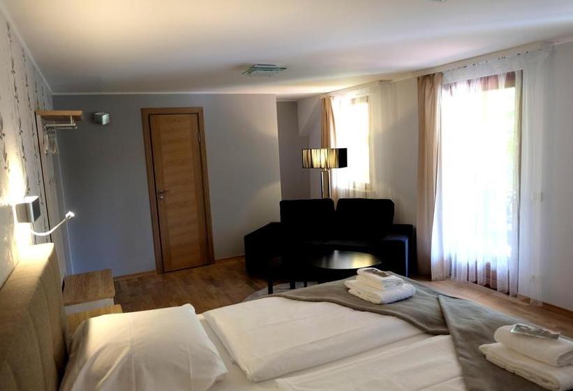 Hotel Lettisches Haus 18