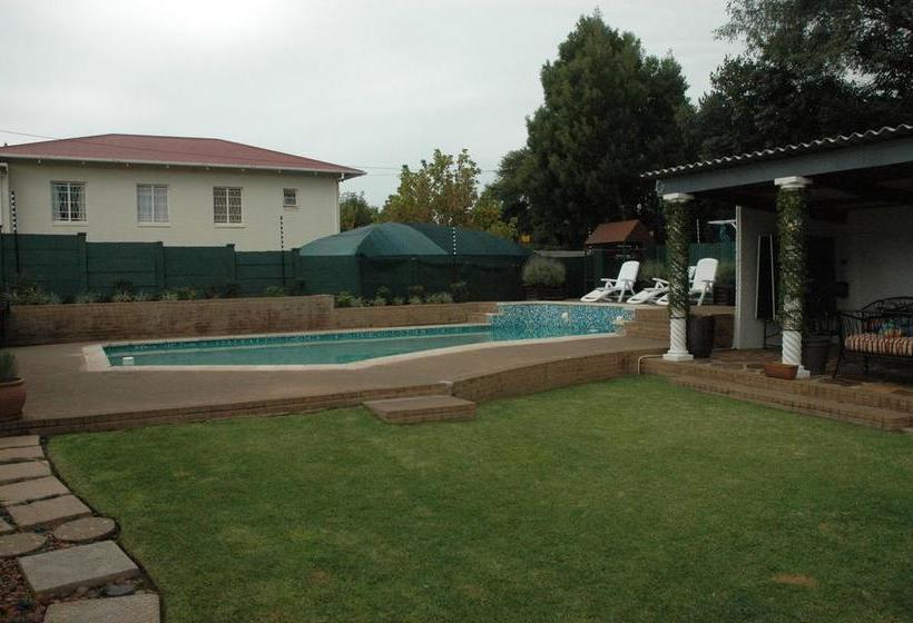 Bed and Breakfast Brebner Place 15