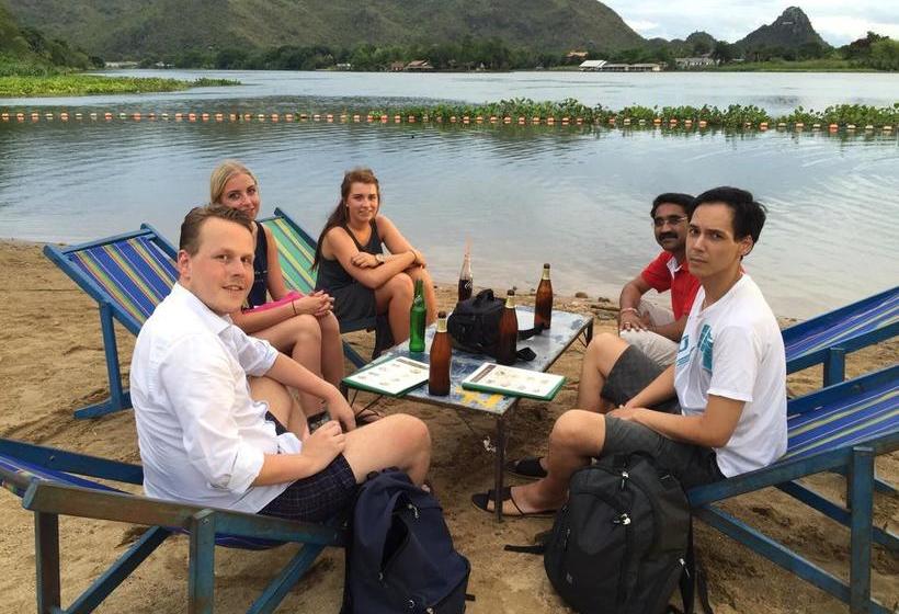 Motel Sorn Waree Apartment 16