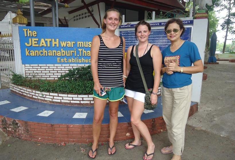 Motel Sorn Waree Apartment 18