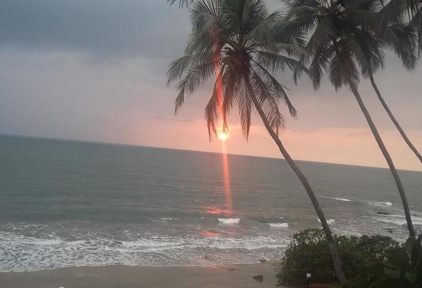 Kanbay Beach Resort 1