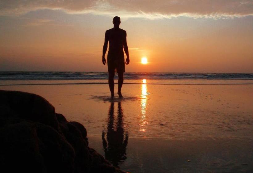 Kanbay Beach Resort 18