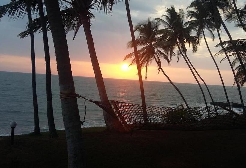 Kanbay Beach Resort 2