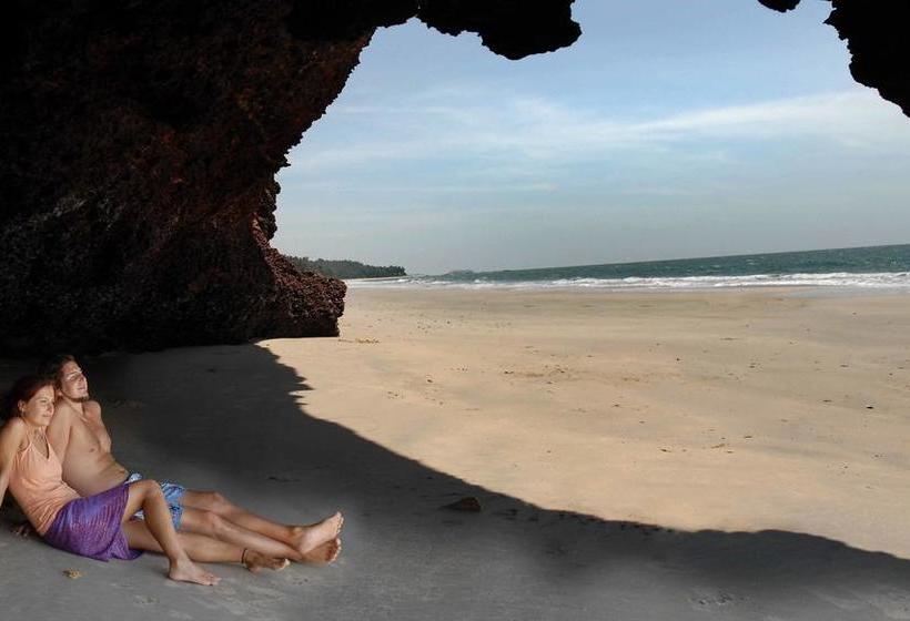 Kanbay Beach Resort 20