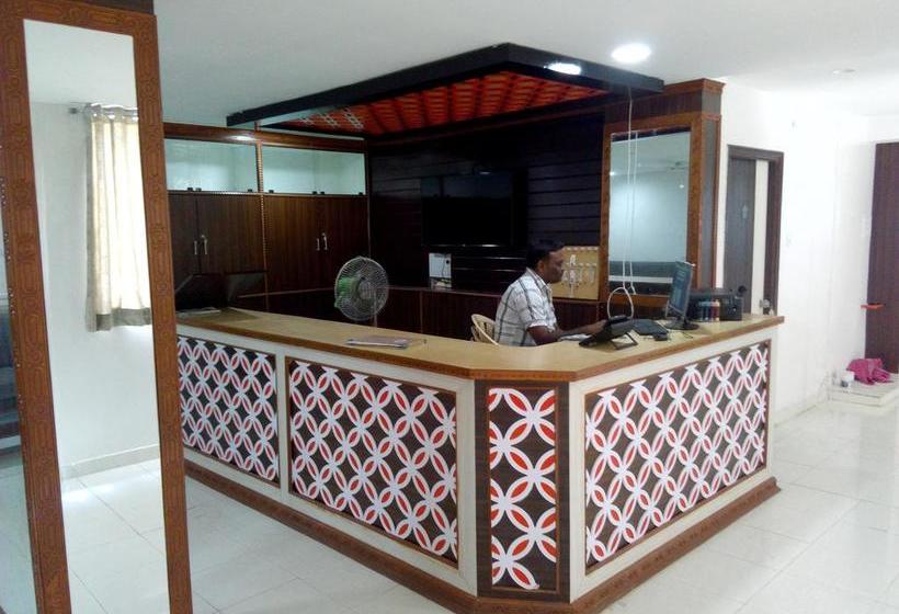Hotel Bommarillu Residency 12