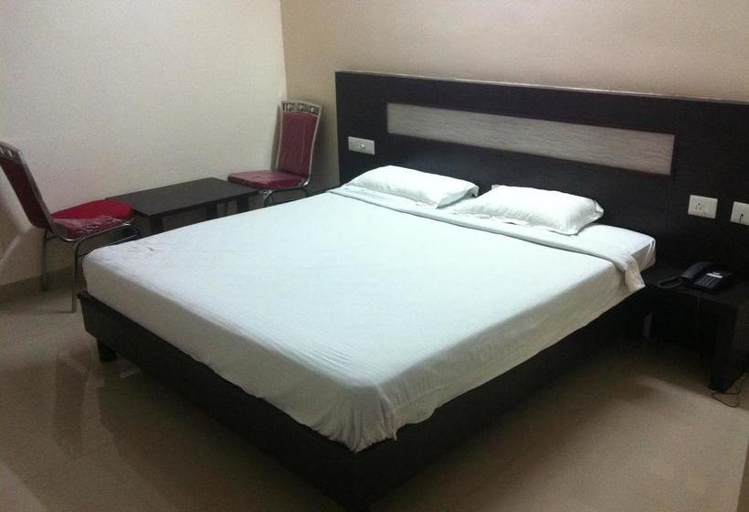 Hotel Bommarillu Residency 16