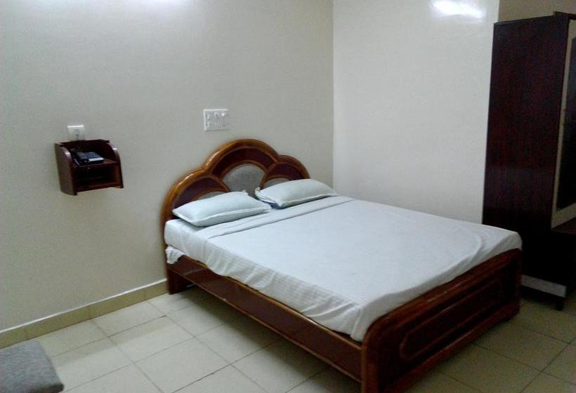 Hotel Bommarillu Residency 5