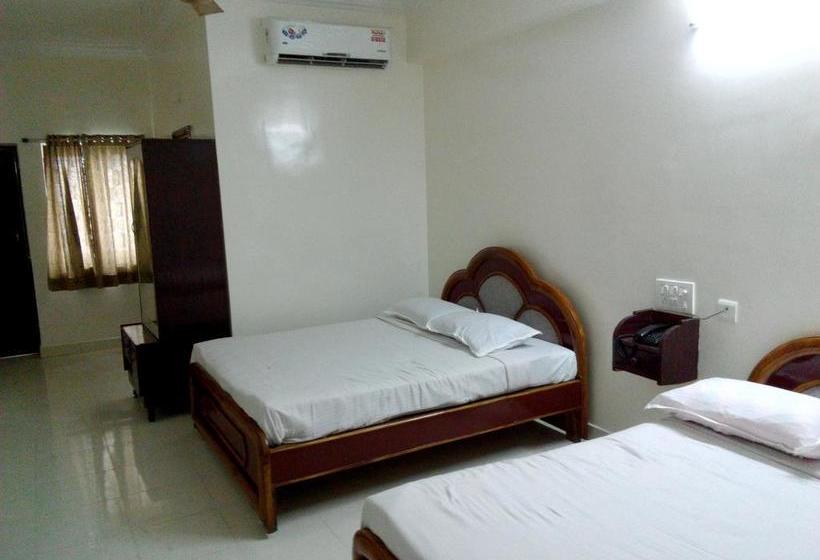 Hotel Bommarillu Residency 8