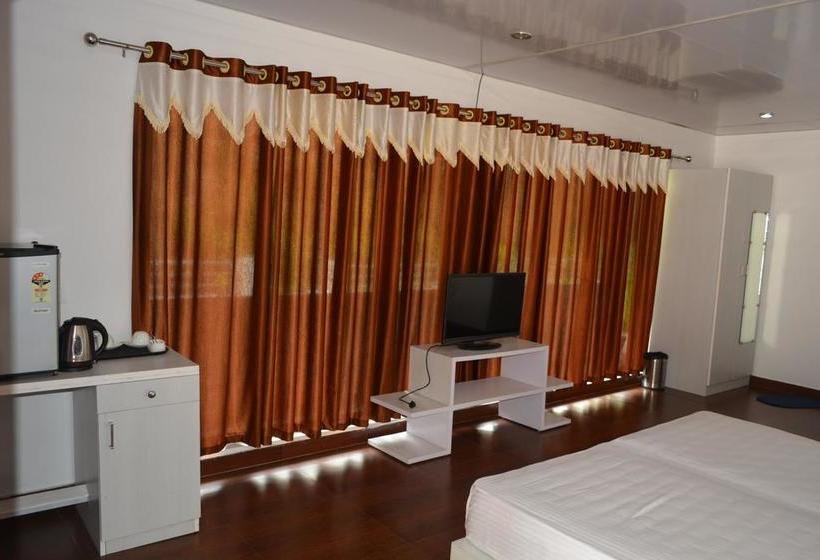 Hotel S.b.mount Resort Lansdowne Uttarakhand