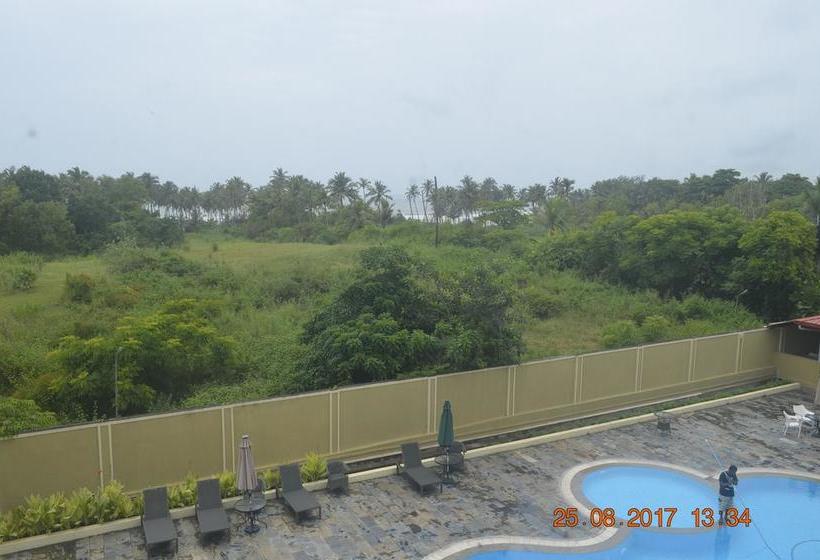 Praia Da Oura Boutique Resort Goa