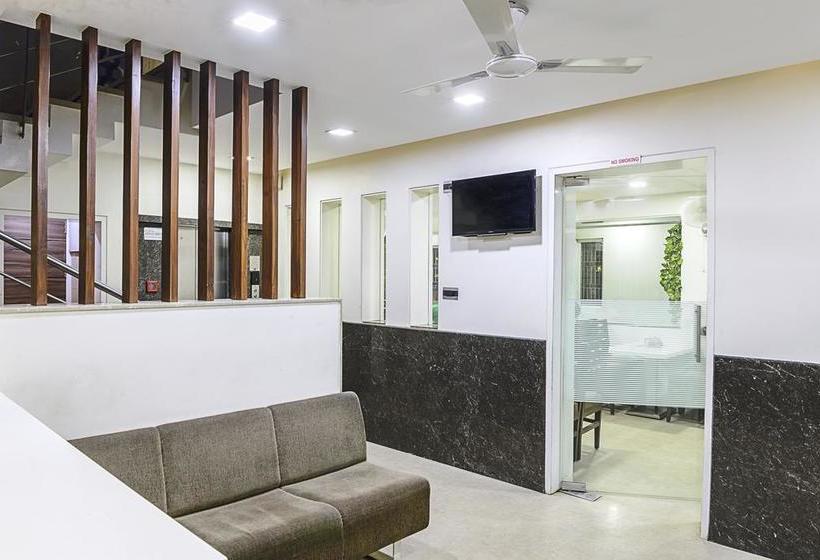 Hotel Lalajis Executive 12