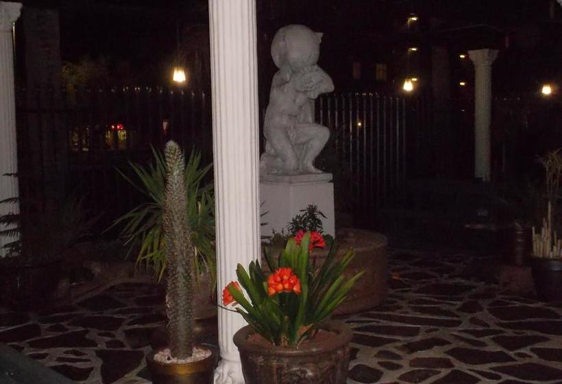 Hotel The New Maroela 4