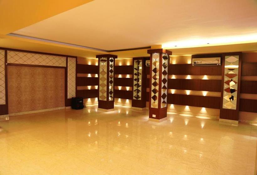 Hotel Dolphin International 15