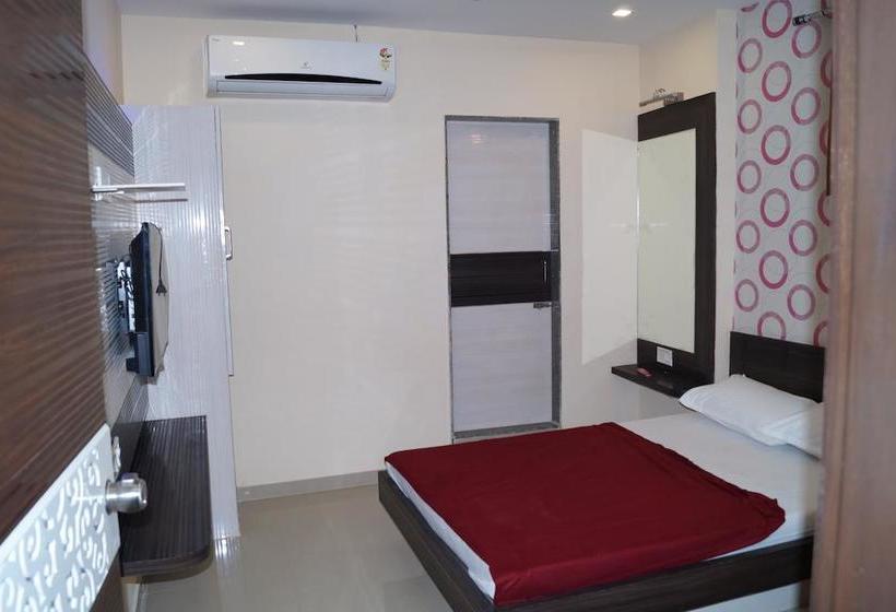 Hotel Shri Akshar 16