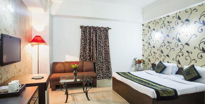 Hotel The Taksonz 13