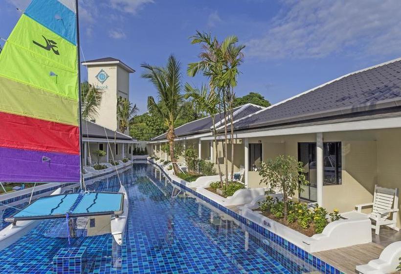 Brook Resort & Villas 18