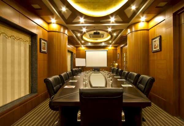 Hotel Gargee Grand 14