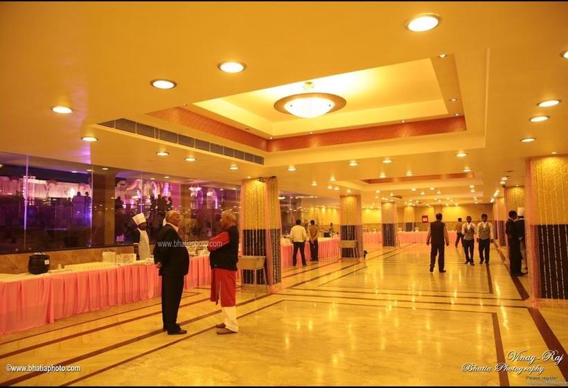 Resort The Royal Retreat 15