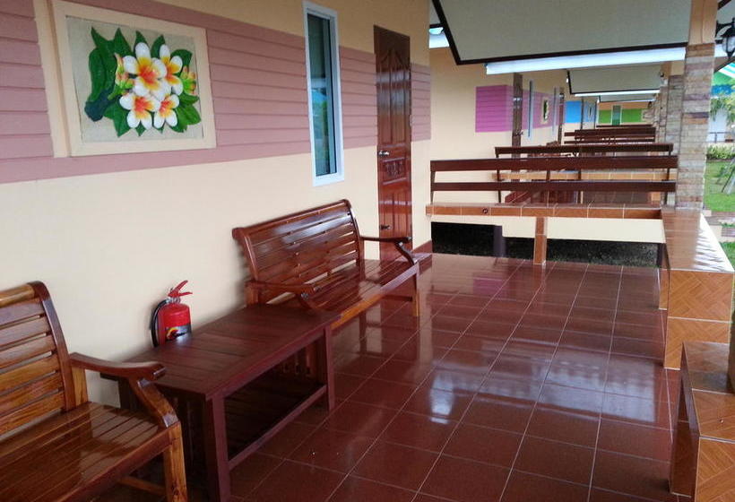 Sangtong Beach Resort 18