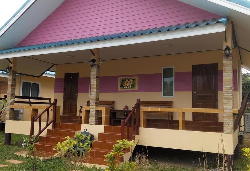 Sangtong Beach Resort 20