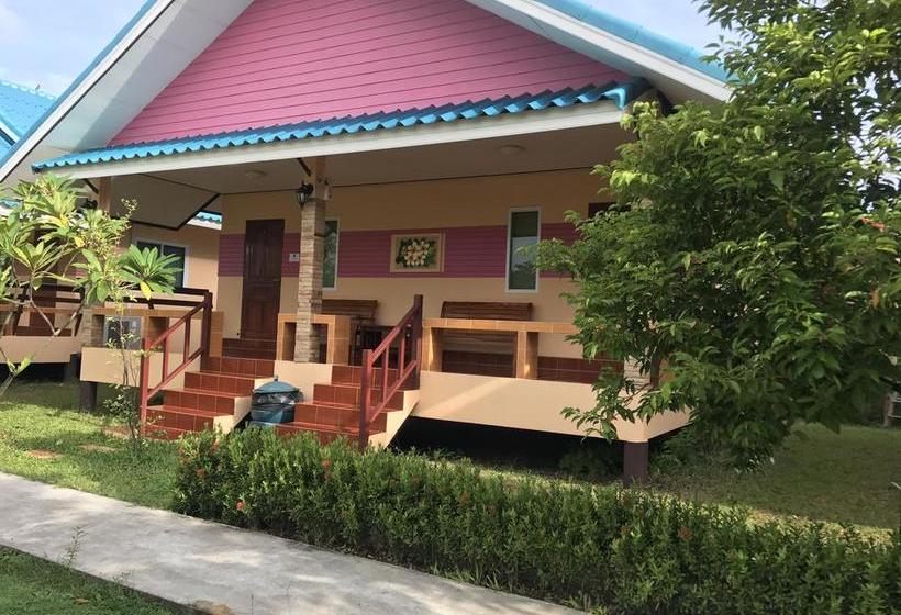 Sangtong Beach Resort 7