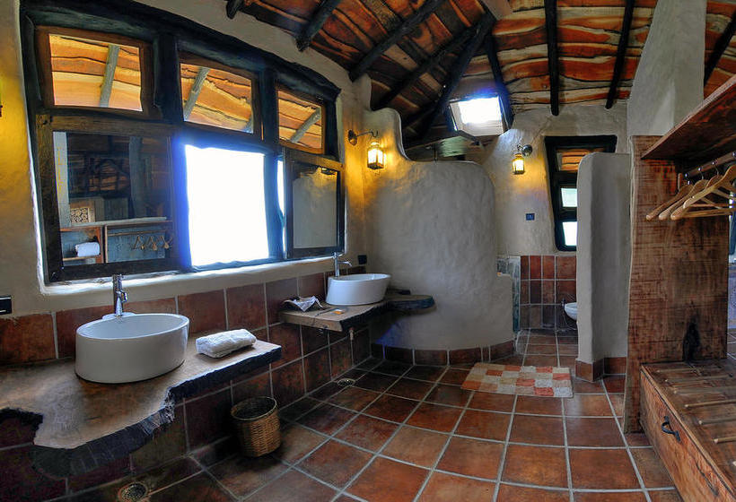 Resort Kanha Earth Lodge 17