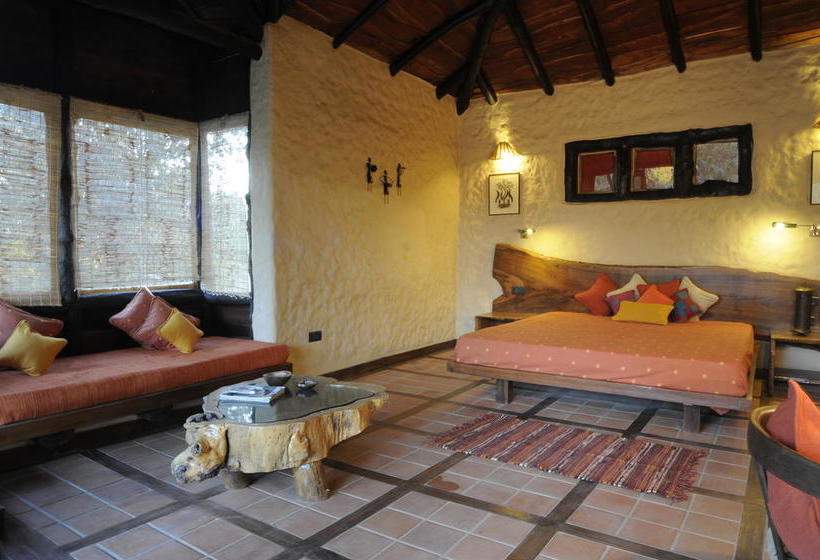 Resort Kanha Earth Lodge 18