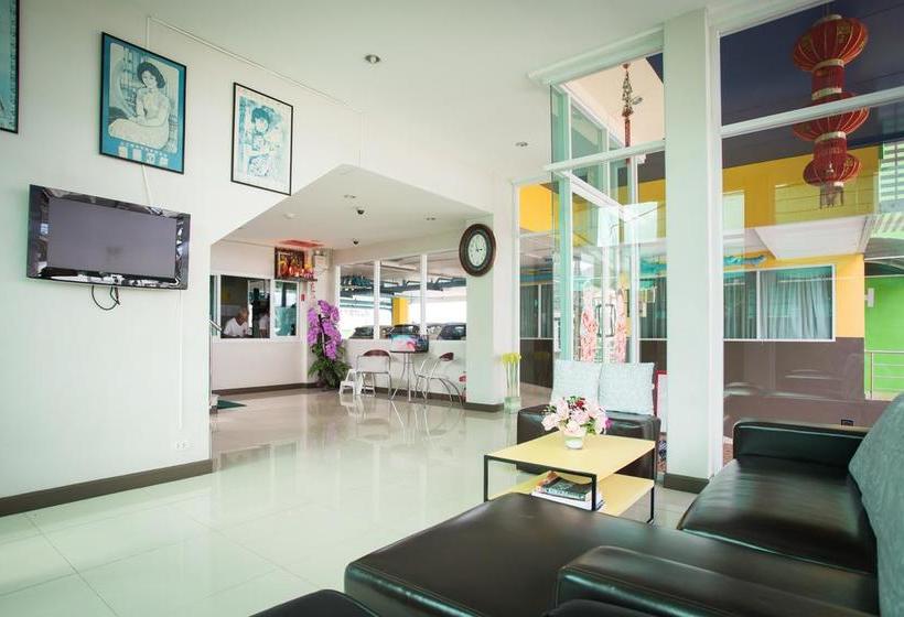 Hotel Central Residences 13