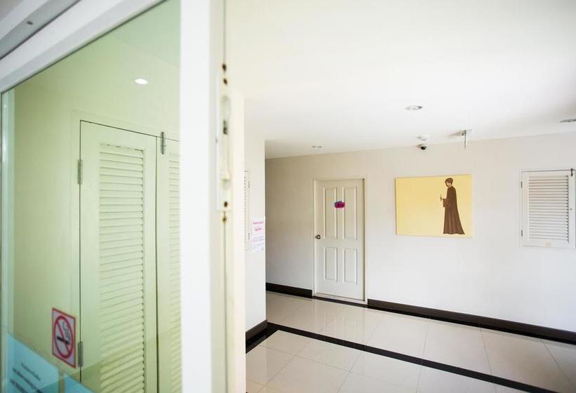 Hotel Central Residences 18