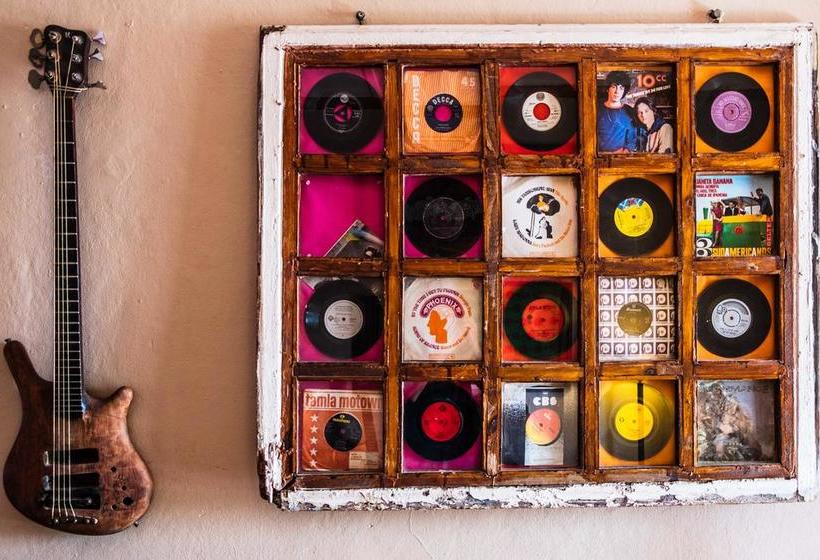 Hostel Bohemian Lofts Backpackers 17