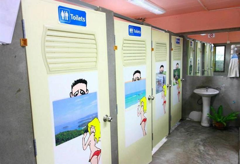 I Hostel Phuket 17