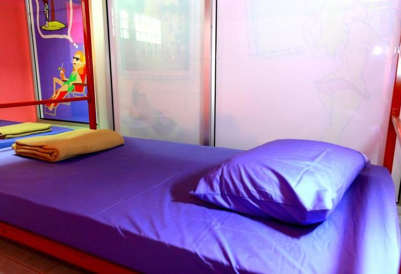 I Hostel Phuket 4