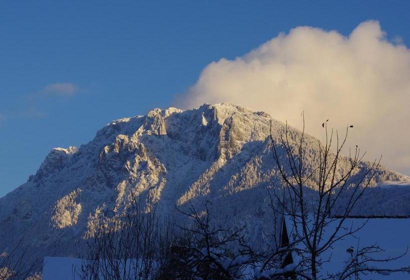 Hotel Mehlounge Cafe & Restaurant 3