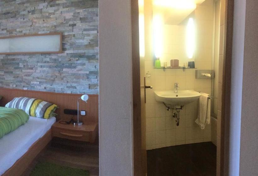 Hotel Mehlounge Cafe & Restaurant 5