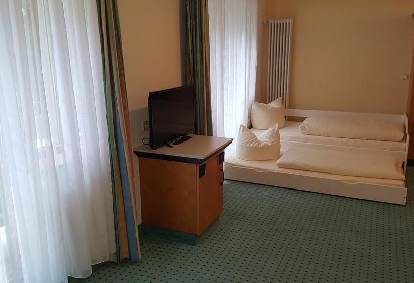 Hotel Restaurant Pappel 8