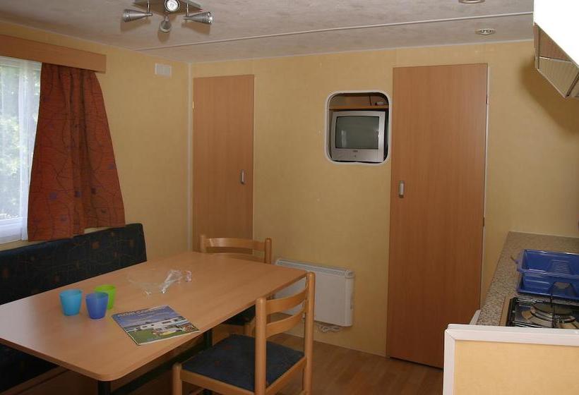 Resort Azur Rosencamping Schwäbische Alb 15