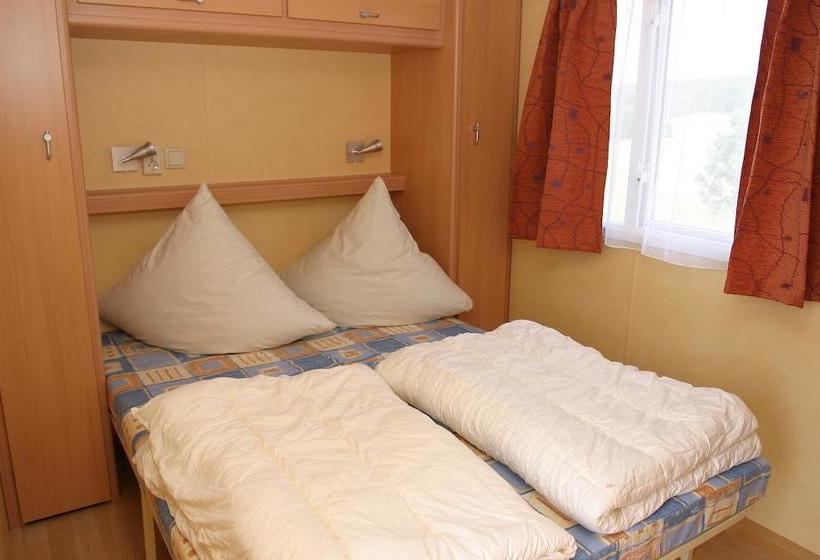 Resort Azur Rosencamping Schwäbische Alb 17