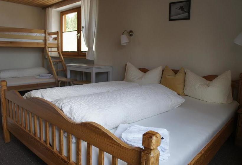 Hotel Restaurant Feldbergpass 9