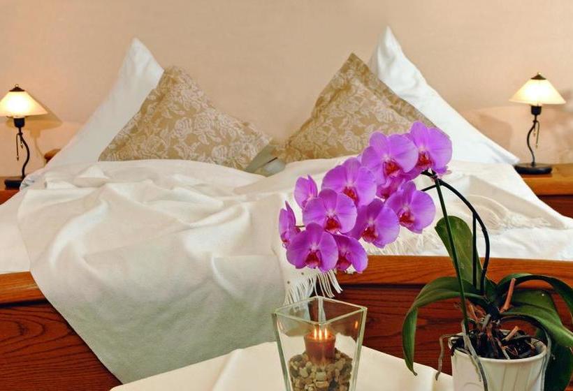 Hotel Landgasthaus Zum Naturschutzpark 2