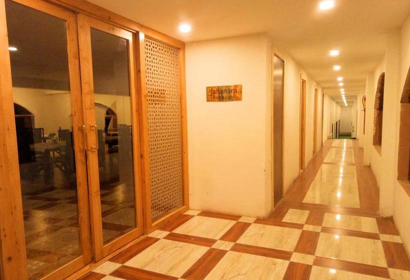 The Sultan Resort 13