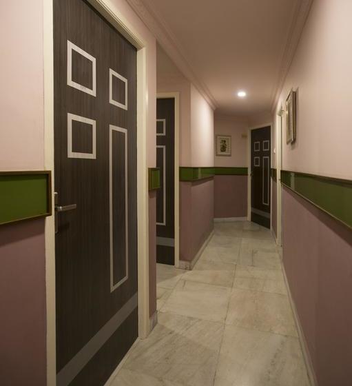 Hotel Oasis Residency 11