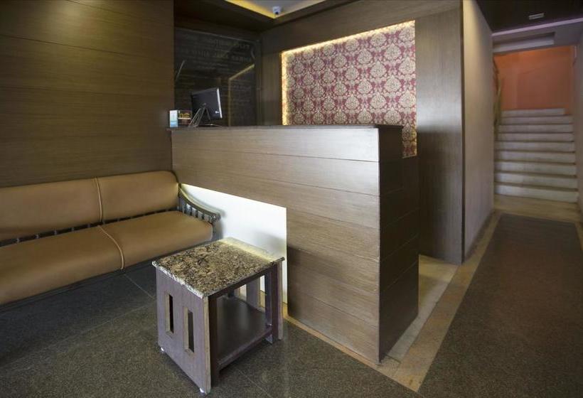 Hotel Oasis Residency 3