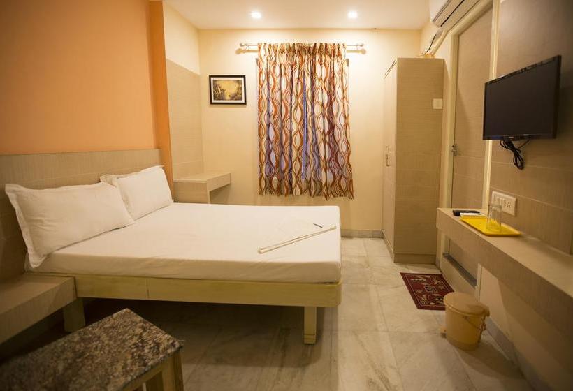 Hotel Oasis Residency 4