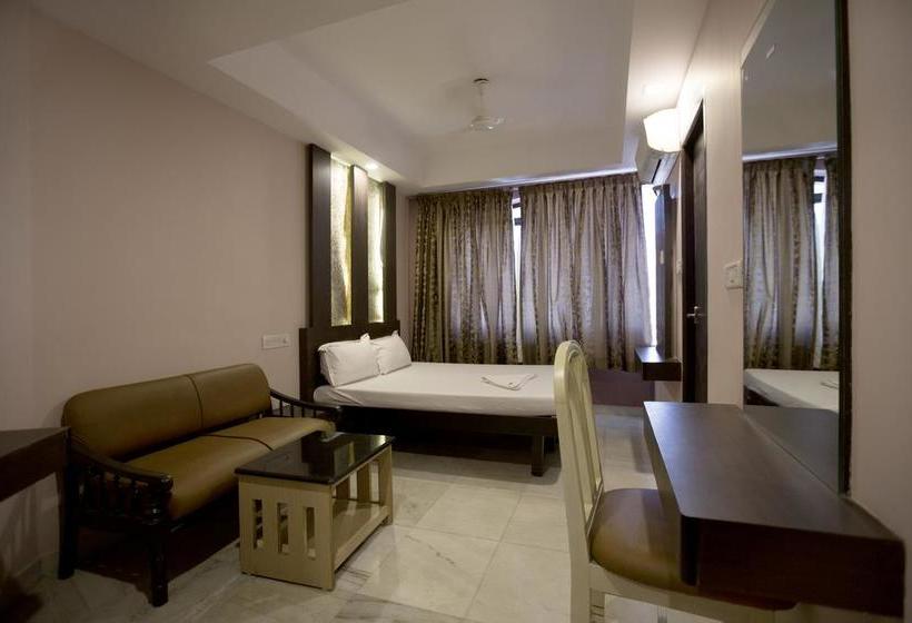 Hotel Oasis Residency 6