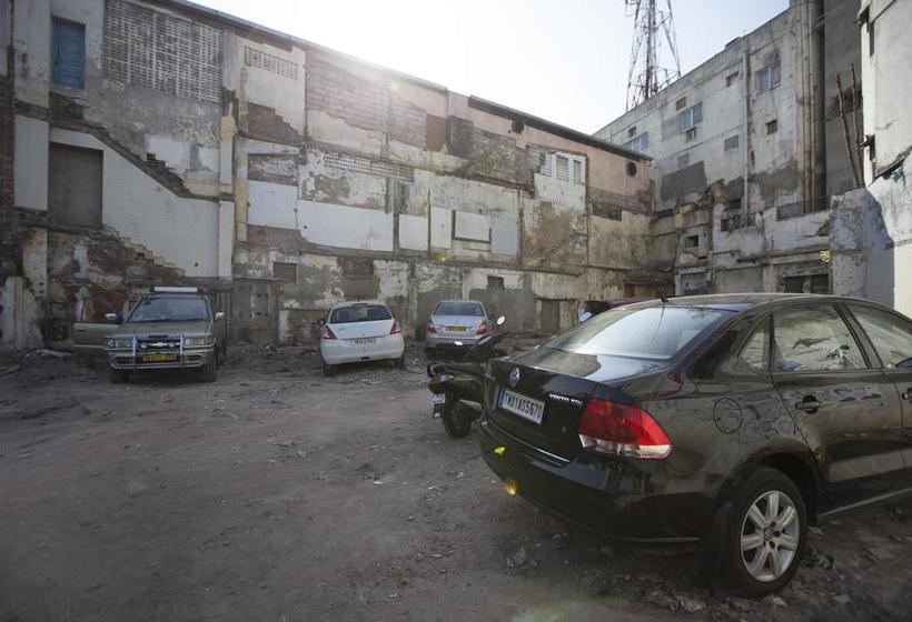 Hotel Oasis Residency 8