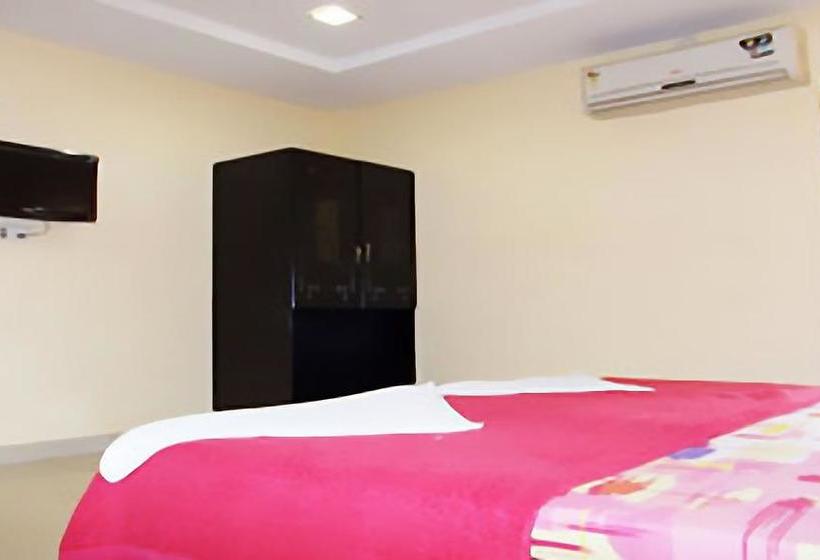 Hotel Sai Priyanka Comfort Inn 11