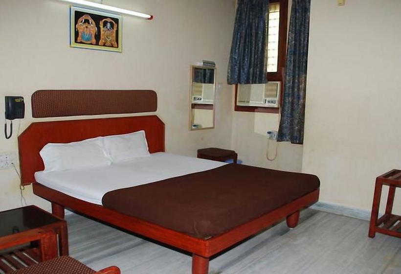 Hotel Sai Priyanka Comfort Inn 7